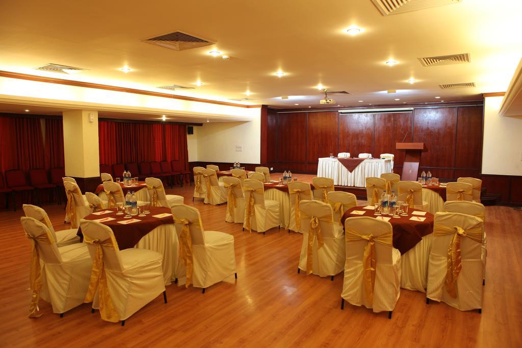 Hotel Rathna Residency Coimbatore Bagian luar foto
