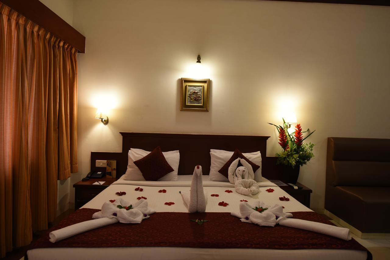 Hotel Rathna Residency Coimbatore Bagian luar foto