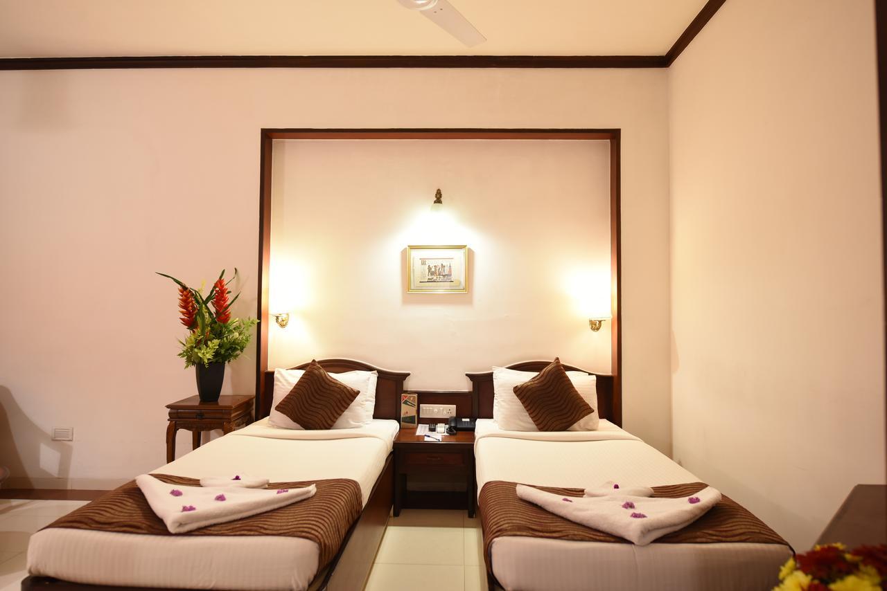 Hotel Rathna Residency Coimbatore Bagian luar foto