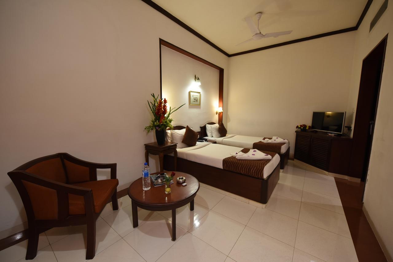 Hotel Rathna Residency Coimbatore Bagian luar foto