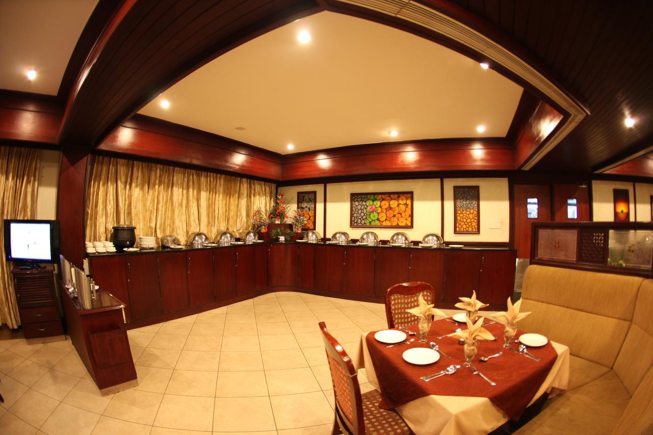 Hotel Rathna Residency Coimbatore Bagian luar foto