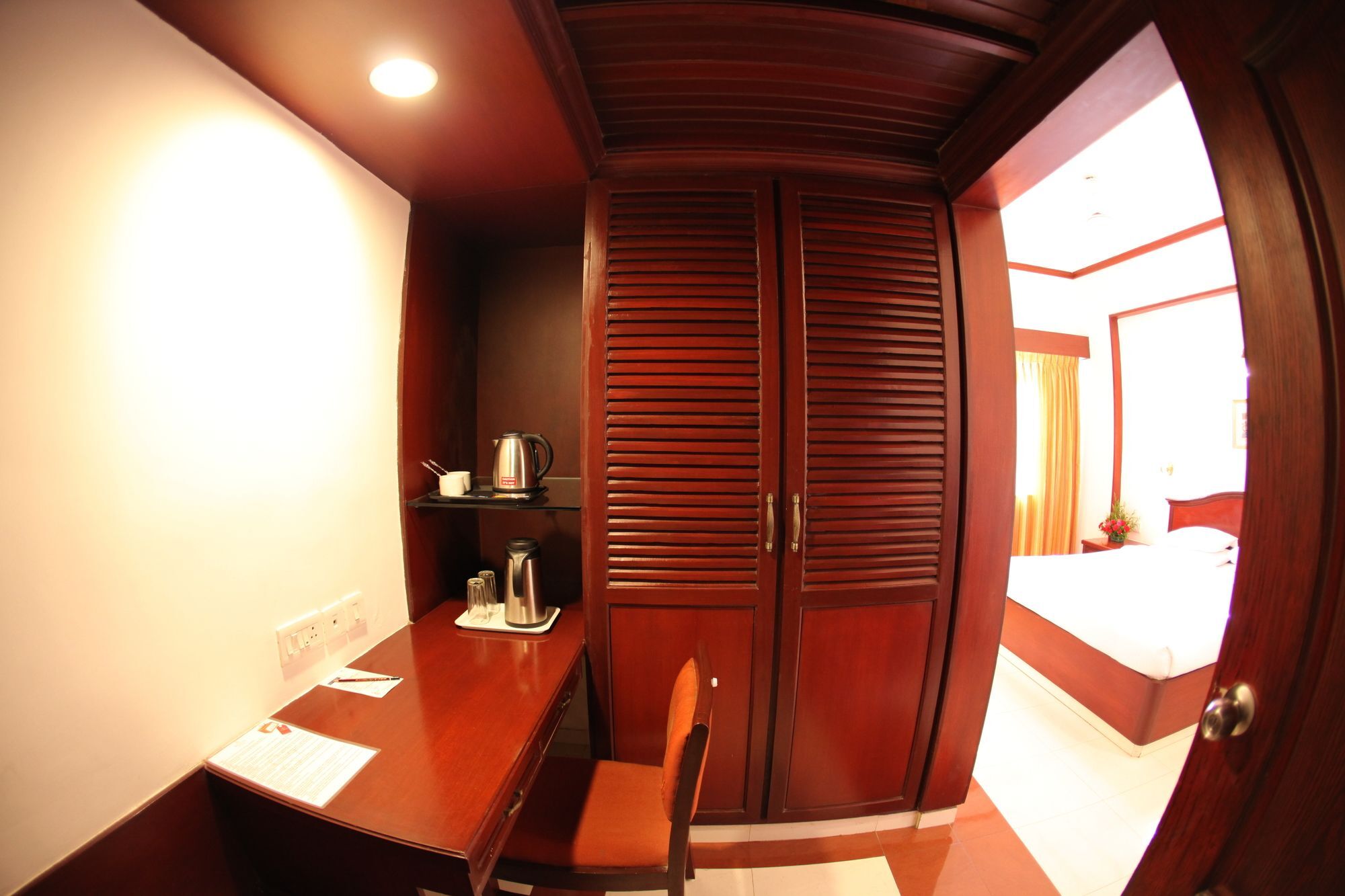 Hotel Rathna Residency Coimbatore Bagian luar foto